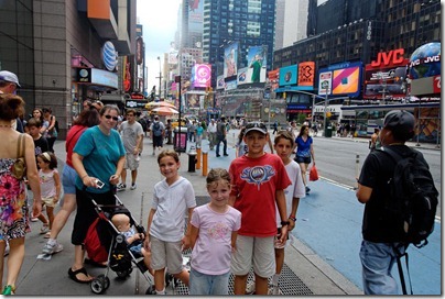 110724893tb Family in Times Square