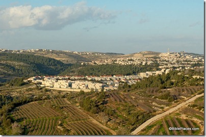 Maoz Tzion Bet and Mevasseret from south, tb020305239