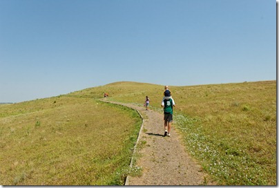 120716688tb Kids on hike to Spirit Mound